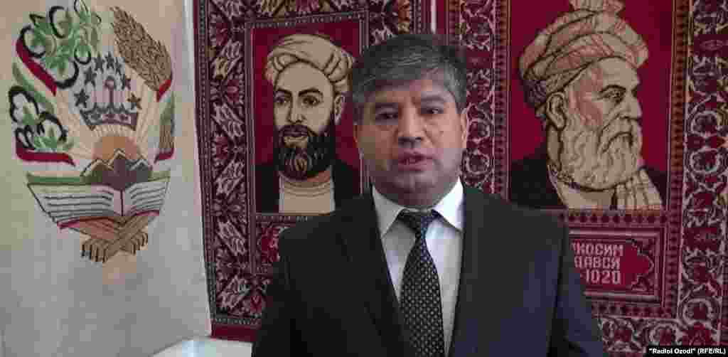 Равшан Собиров, раиси ҷамъияти тоҷикони ба номи Рӯдакӣ табрики наврӯзии худро тавассути радиои Озодӣ фиристод