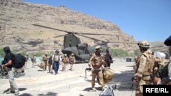 شماری از سربازان بریتانوی در جنوب افغانستان 