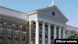 Бишкек шаардык кеңеши жана мэриясы жайгашкан имарат. 