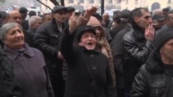 Работники завода «Наирит» требуют встречи с премьер-министром