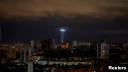 Росія ввечері 25 жовтня атакувала Київ «Шахедами», один із дронів влучив у багатоповерхівку (ілюстраційне фото)