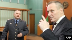 Уладзімер Някляеў у судзе