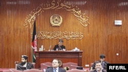 Ооганстан. Коргоо, Ички иштер, Финансы, Адилет жана Билим берүү министрлери парламентти өз программалары менен 21-декабрда тааныштырышмак.