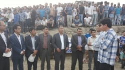 Türkmensähra: Türkmen teatry hemaýatçysyz kösenýär