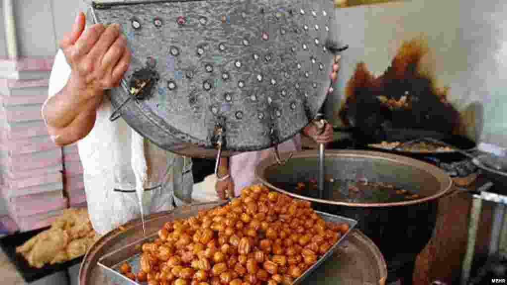 Иран. Праздничное угощение