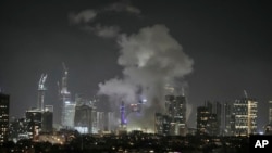 Тель-Авив шаарынын Ирандын ракетасы сокку урган району, 13-май, 2025-жыл