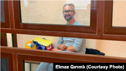 Заступник голови Меджлісу кримськотатарського народу Наріман Джелял в залі підконтрольного Росії Київського районного суду в Сімферополі, 6 вересня 2021 року