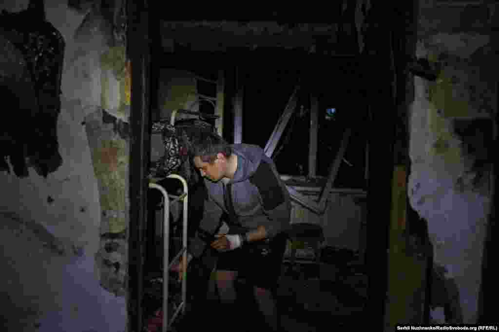 Власник згорілої квартири Сергій шукає документи 