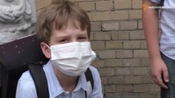 Батьки забирають дітей із київських шкіл через задимлення