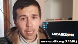 Лочинбек Тилаболдиев Озодлик билан суҳбатда ҳокимият вакилига қўл кўтаришда айбланиб, ўзи қамалиш хавфи остида қолганини айтди. 