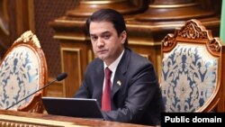 Рустами Эмомалӣ