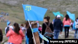 Кырымтатар милли байрагы