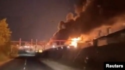 За повідомленнями соцмереж, у Феодосії під удар потрапила нафтобаза, а у Брянській області РФ дрони атакували ТЕЦ. Офіційних підтверджень немає. Архівне фото 