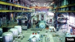 В России на десяти АЭС работают 35 реакторов, к которым, по планам правительства, к 2030 году добавятся еще 40