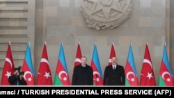 Ադրբեջանի և Թուրքիայի նախագահները Բաքվի զորահանդեսի ժամանակ, 10-ը դեկտեմբերի, 2020թ․