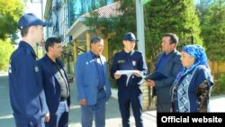 МИБ ходимлари профилактик тадбирда.