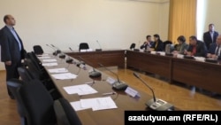 Ընդդիմադիրները բոյկոտում են ավագանու նիստը Վանաձորում, արխիվ: