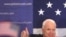 71 yäşlek senator John McCain