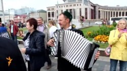 Суверенитет көнендә Казанда "Уйнагыз гармуннар" бәйрәме үтте