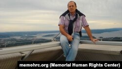 Керівник представництва правозахисного центру «Меморіал» у Чечні Оюб Тітіев