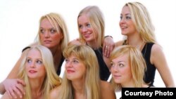 Группа Jepokryddona (Финляндия) — участник финско-российский фестиваля «Вместе». [Фото — <a href="http://www.menestrels.ru" target=_blank>«Дорога менестреля»</a>]