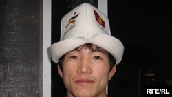 Ташкенге кыргыз балбандарын баштап баргандардын бири, Бээжин олимпиадасынын коло байгесинин ээси Руслан Түмөнбаев учурда Данияда өтчү дүйнө чемпионатына камынууда.  