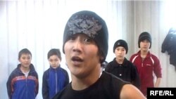 Айдын Омирханулы, активист старших классов средней школы. Талдыкорган, 27 февраля 2009 года.  