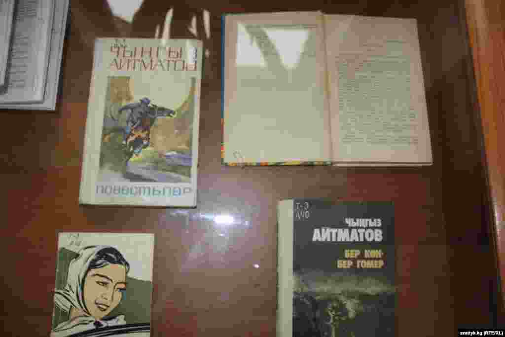 Почти все произведения писателя переведены на татарский язык