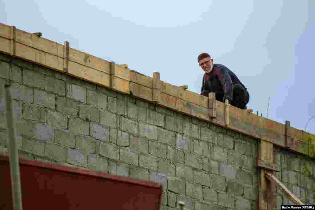 БIаьстенца дIадолийна хIусамаш йоттар.