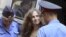 Участница группы Pussy Riot Мария Алехина в ходе процесса принесла извинения одному из потерпевших.