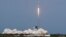SpaceX успешно вывел человека в космос