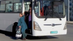 ‘Awtobuslarda enjamlaryň işlemezligi ýolagçylaryň artykmaç çykdajy etmegine sebäp bolýar’