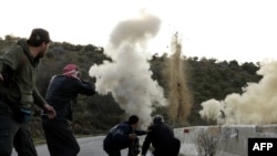 Идлиб провинциясындағы көтерілісшілер. 20 наурыз 2012 жыл