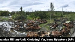 Знищена під час контрнаступу ЗСУ російська військова техніка поблизу міста Ізюму Харківської області, 13 вересня 2022 року 