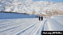 تصویر آرشیف: برفباری های سنگین در ولایت بامیان 