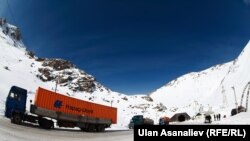 Бишкек-Ош автоунаа жолу. Иллюстрациялык сүрөт.