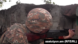 Հայ զինվորը մարտական հերթապահության ժամանակ, արխիվ