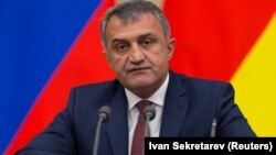 Анатолий Бибилов 