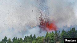 «Лава рухається до берега, і пошкодження будуть істотними», – вважає президент Канарських островів